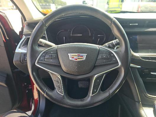 used 2017 Cadillac XT5 car, priced at $18,500