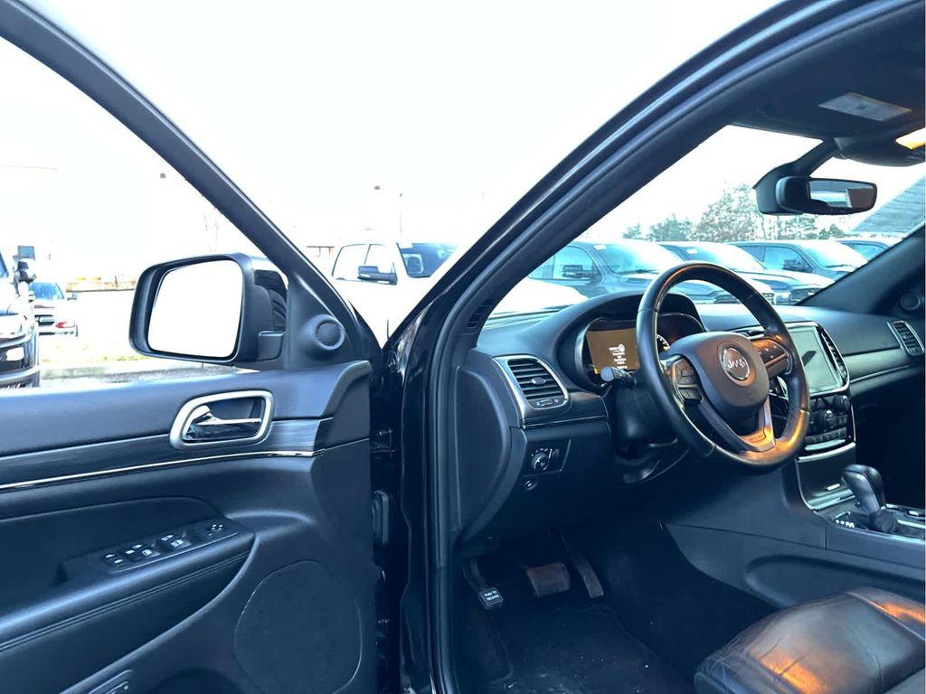 used 2020 Jeep Grand Cherokee car, priced at $18,487