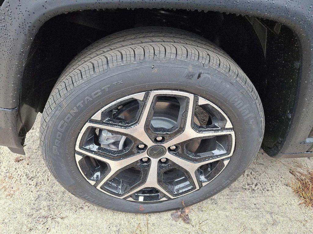 new 2026 Jeep Compass car, priced at $37,775