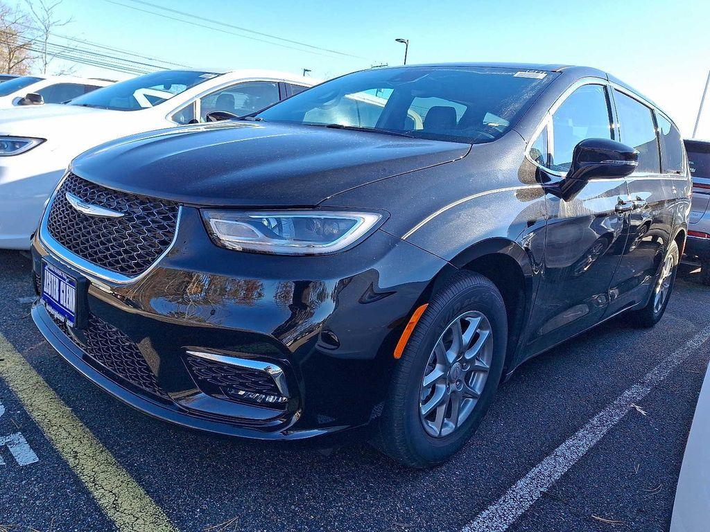 new 2026 Chrysler Pacifica car, priced at $46,635