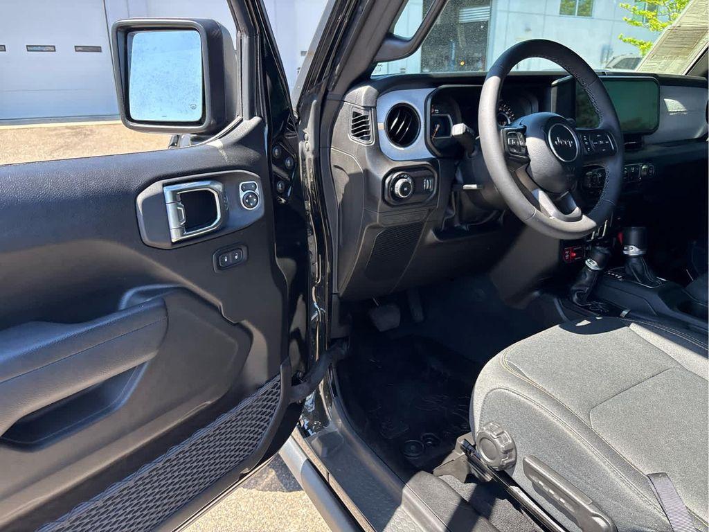 used 2025 Jeep Wrangler car, priced at $46,486