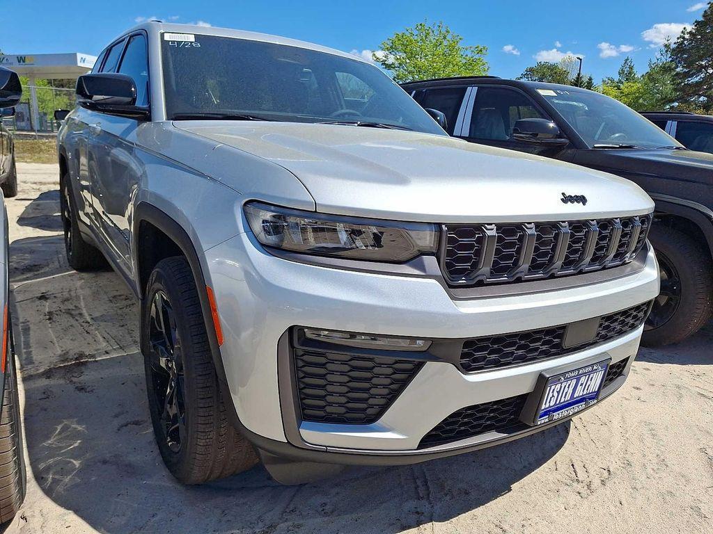 new 2026 Jeep Grand Cherokee car, priced at $53,025
