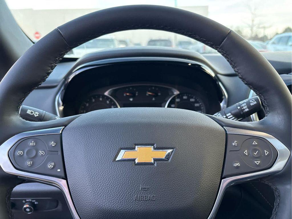 used 2023 Chevrolet Traverse car, priced at $29,321