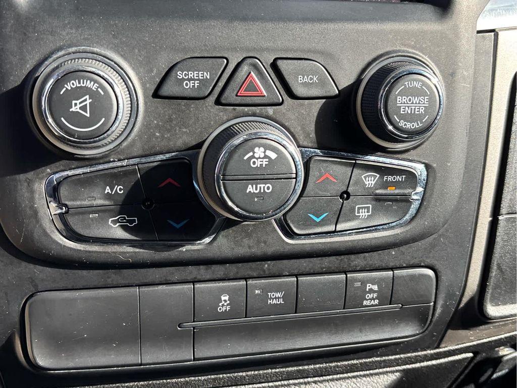 used 2019 Ram 1500 Classic car, priced at $19,254