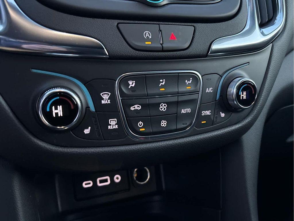 used 2023 Chevrolet Equinox car, priced at $21,910