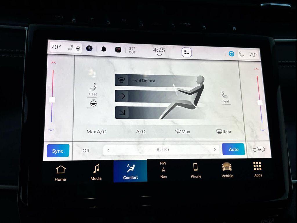 used 2023 Jeep Grand Cherokee car, priced at $32,142