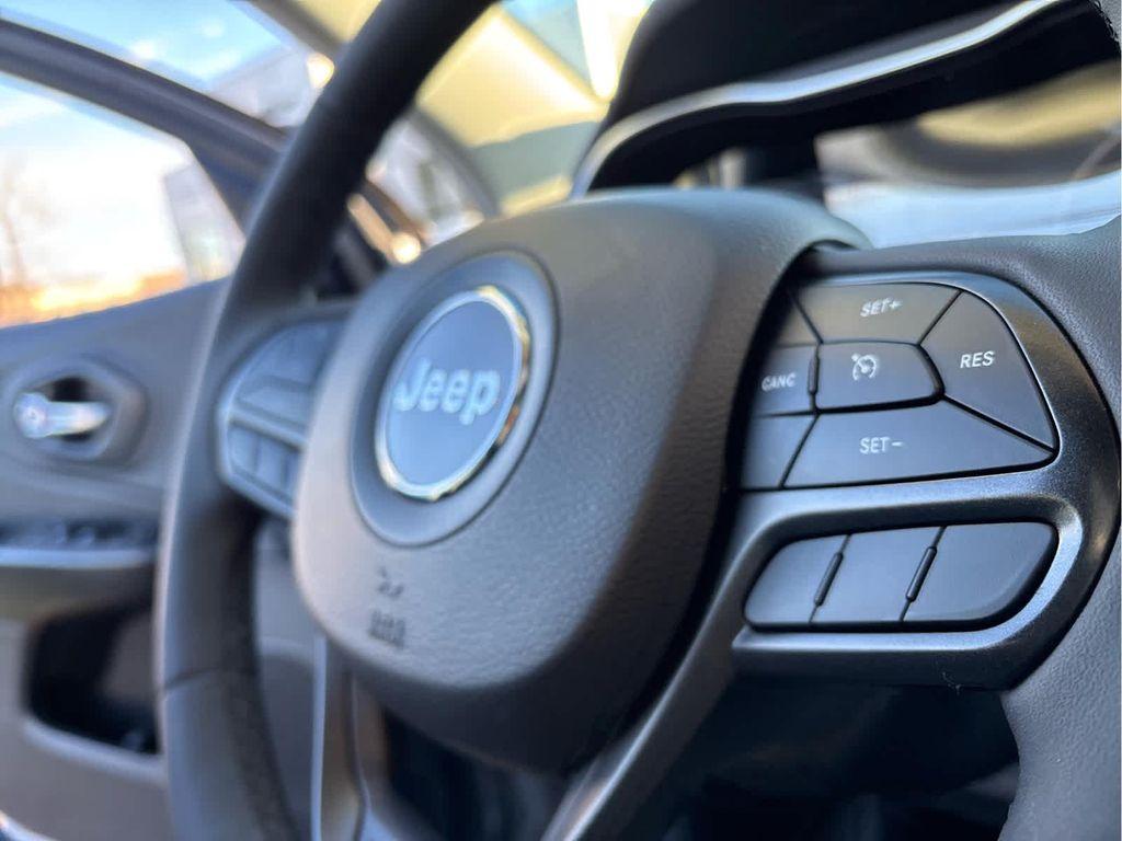 used 2021 Jeep Cherokee car, priced at $21,875