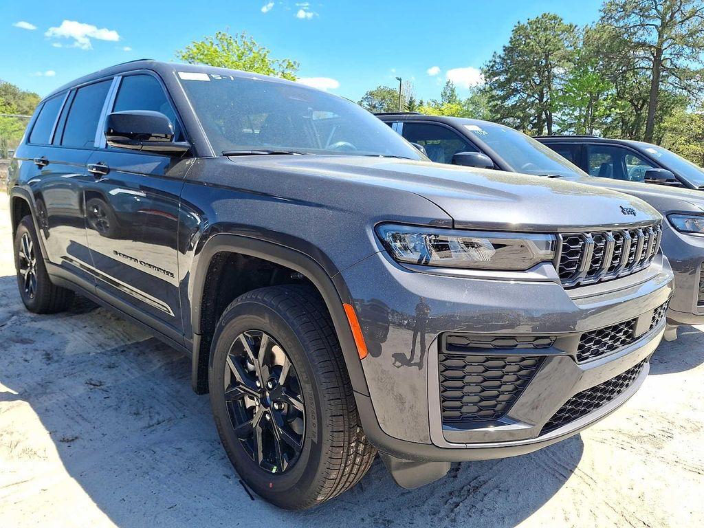 new 2026 Jeep Grand Cherokee L car, priced at $52,200