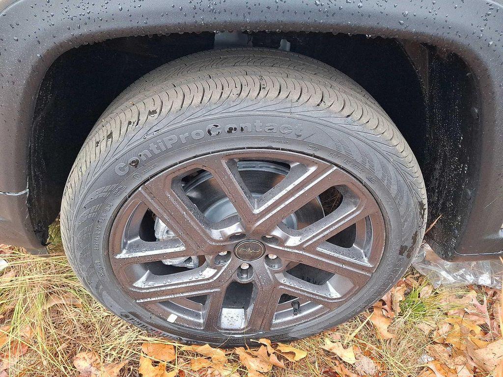 new 2026 Jeep Compass car, priced at $39,995