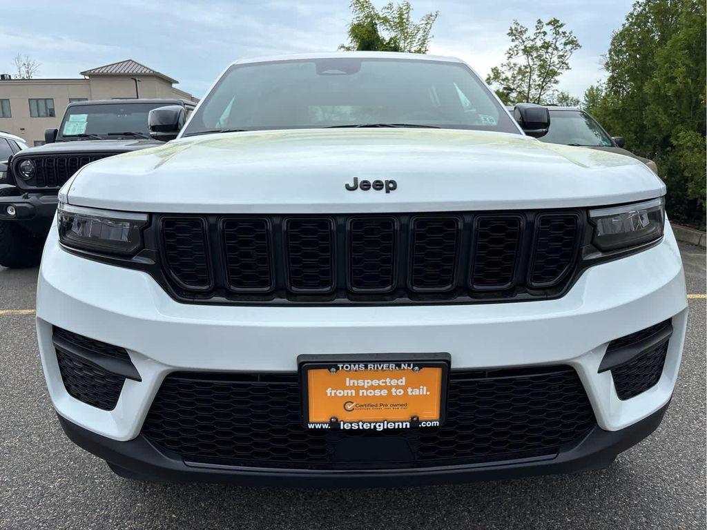 used 2024 Jeep Grand Cherokee car, priced at $35,286