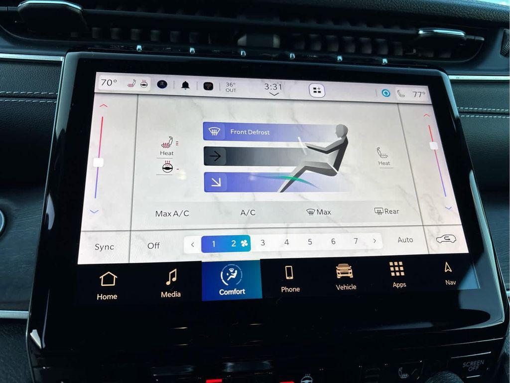 used 2024 Jeep Grand Cherokee car, priced at $36,937