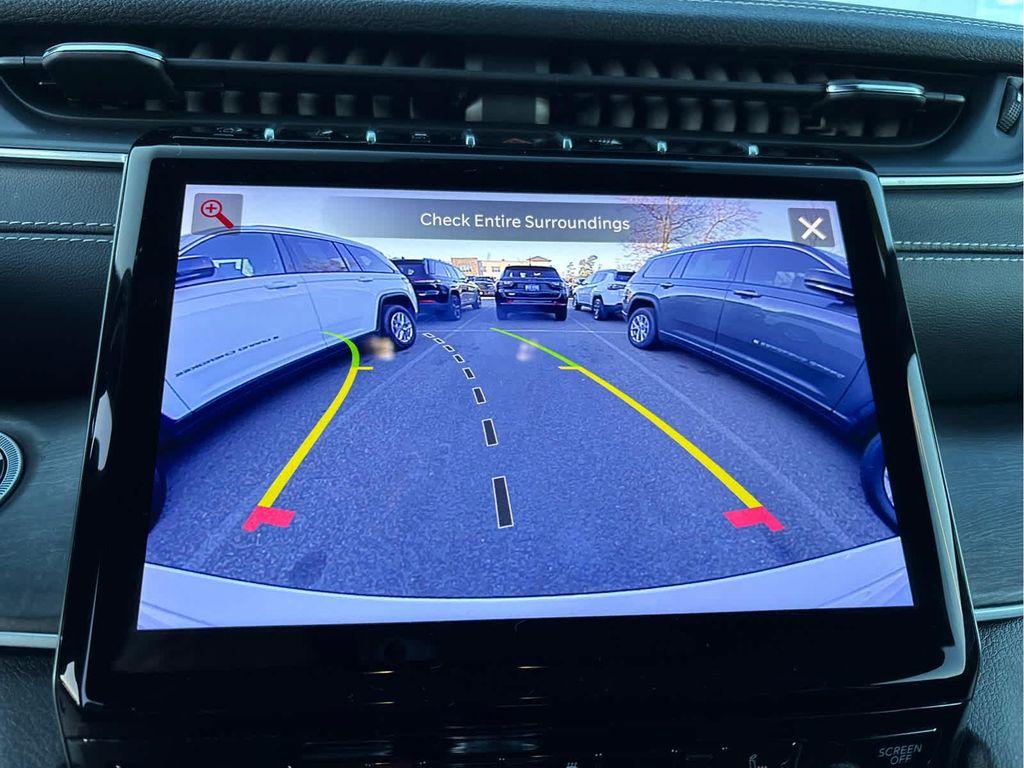 used 2024 Jeep Grand Cherokee car, priced at $36,937