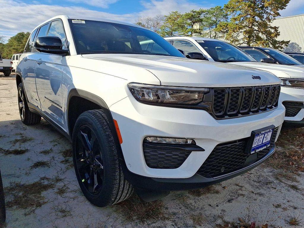 new 2025 Jeep Grand Cherokee car, priced at $55,065