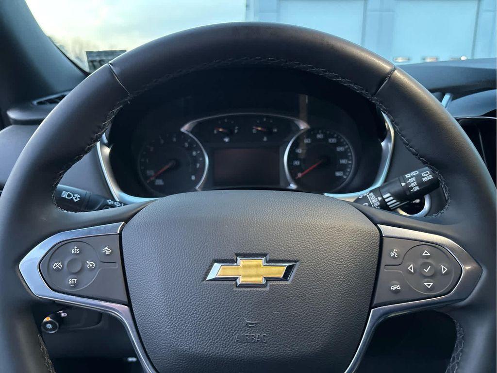 used 2023 Chevrolet Traverse car, priced at $26,309