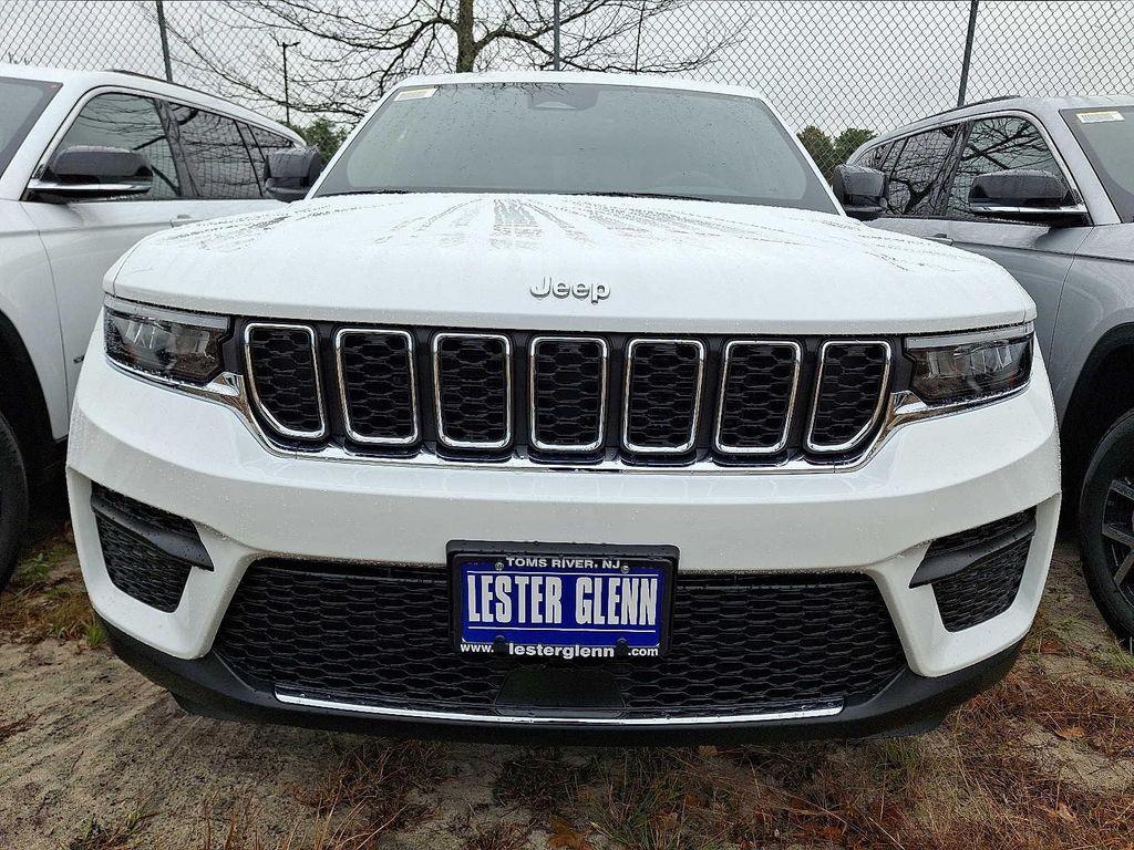 new 2025 Jeep Grand Cherokee car, priced at $43,575