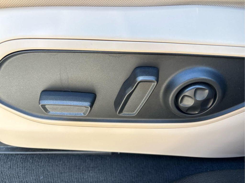 used 2023 Jeep Grand Cherokee car, priced at $31,937