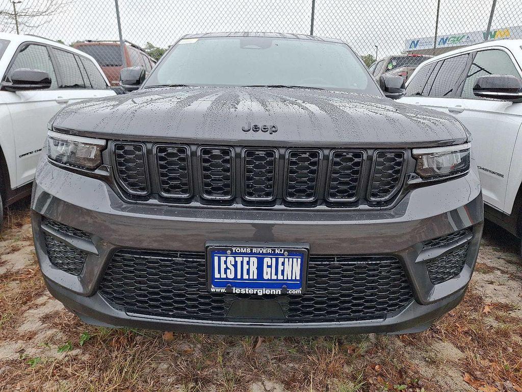 new 2025 Jeep Grand Cherokee car, priced at $46,730