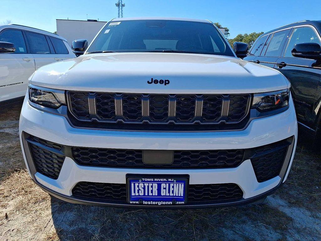 new 2026 Jeep Grand Cherokee car, priced at $48,375