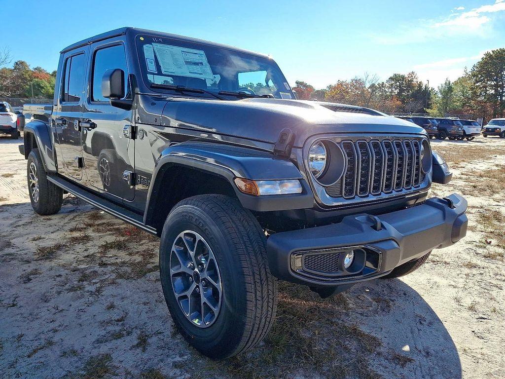 new 2026 Jeep Gladiator car, priced at $55,560
