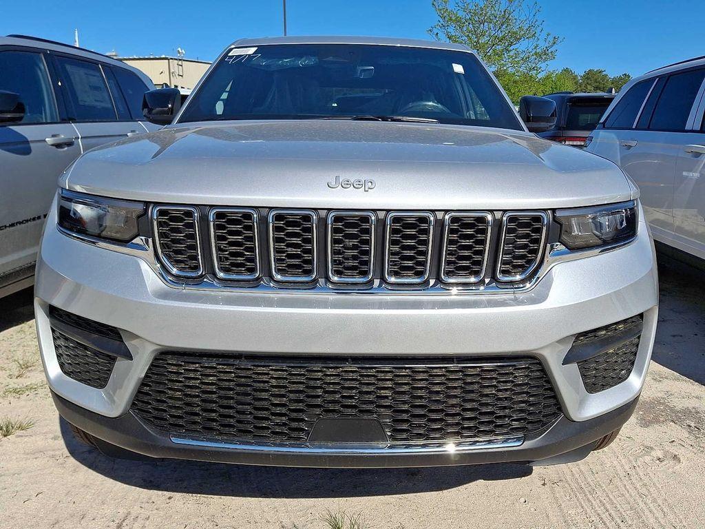 new 2026 Jeep Grand Cherokee car, priced at $46,774