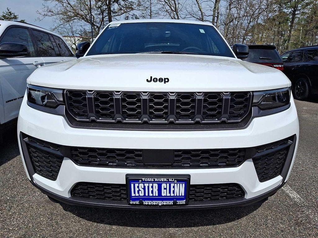 new 2026 Jeep Grand Cherokee car, priced at $49,124