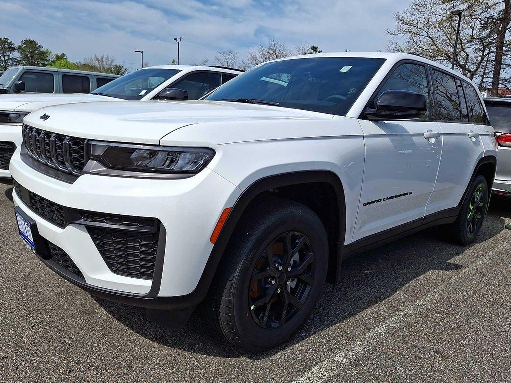 new 2026 Jeep Grand Cherokee car, priced at $49,124