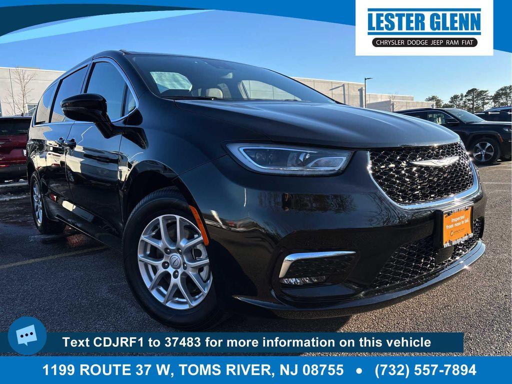 used 2025 Chrysler Pacifica car, priced at $35,937