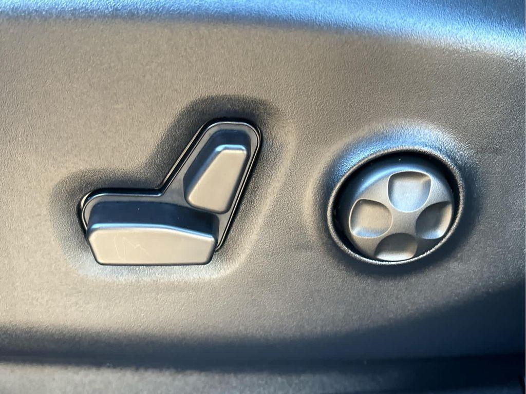 used 2025 Chrysler Pacifica car, priced at $35,937