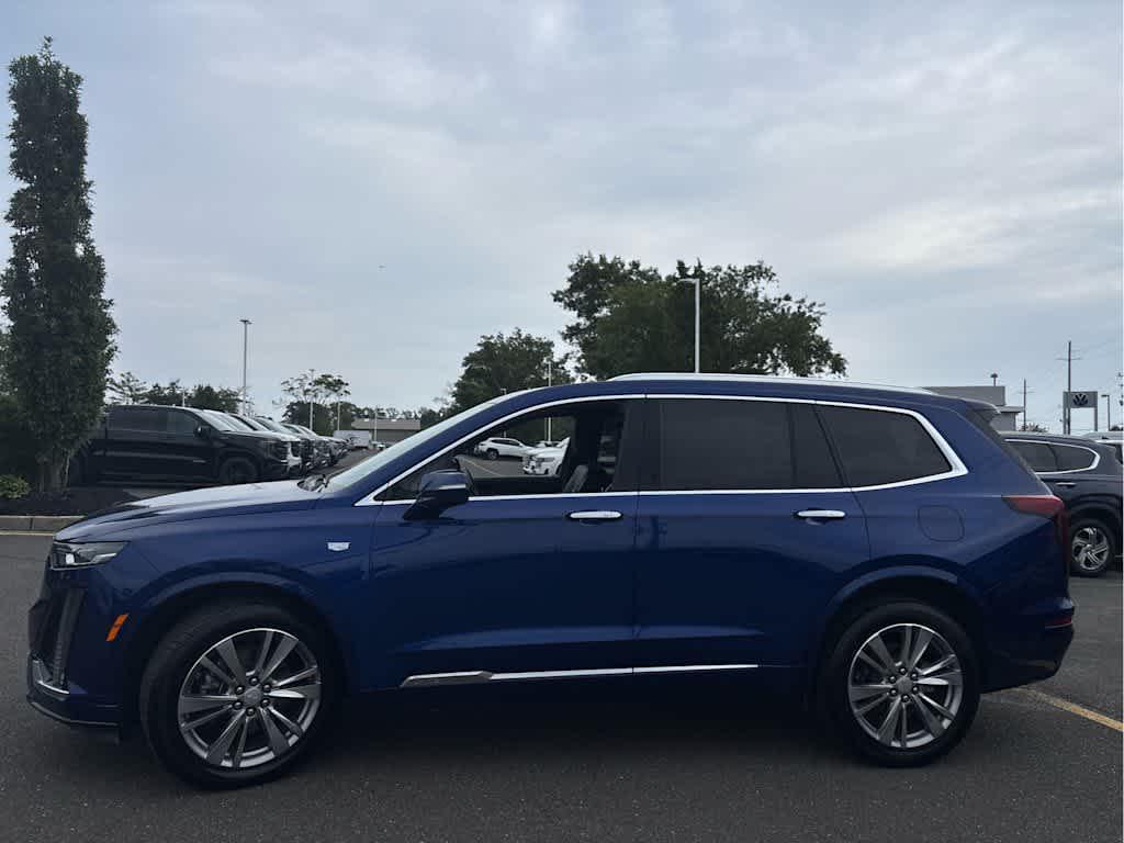 used 2023 Cadillac XT6 car, priced at $29,937