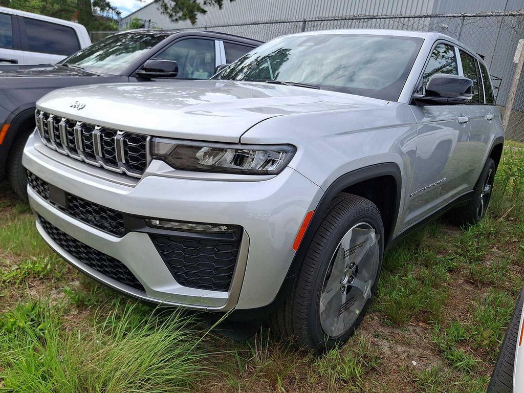 new 2026 Jeep Grand Cherokee car, priced at $51,254