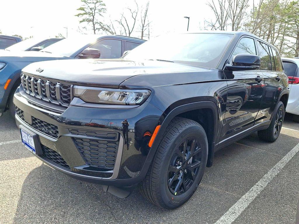 new 2026 Jeep Grand Cherokee car, priced at $49,719