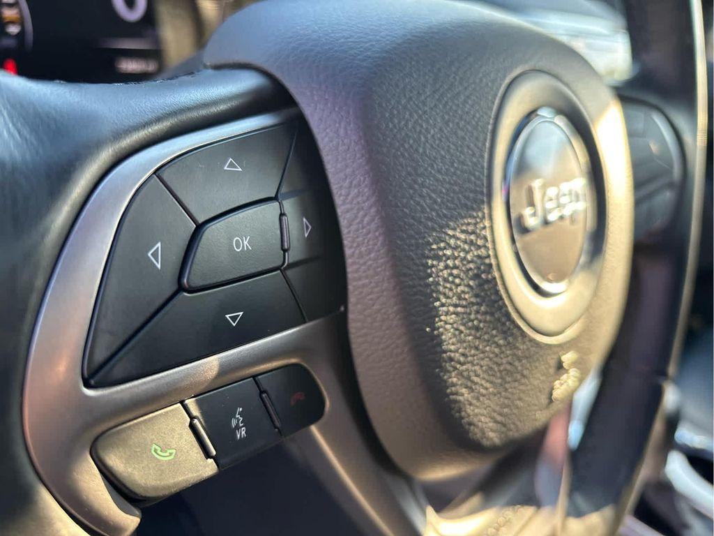 used 2020 Jeep Grand Cherokee car, priced at $21,821