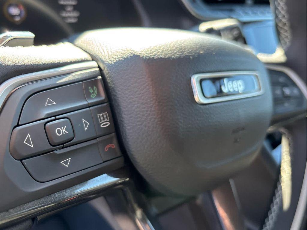 used 2023 Jeep Grand Cherokee car, priced at $29,886