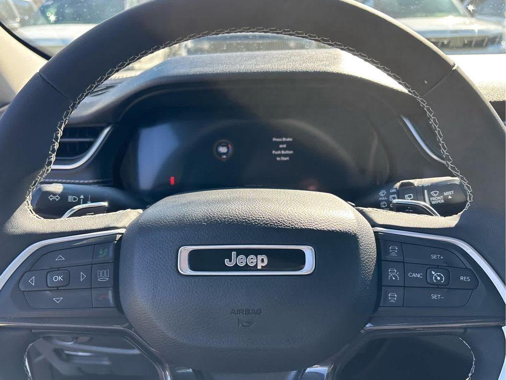 used 2023 Jeep Grand Cherokee car, priced at $29,886