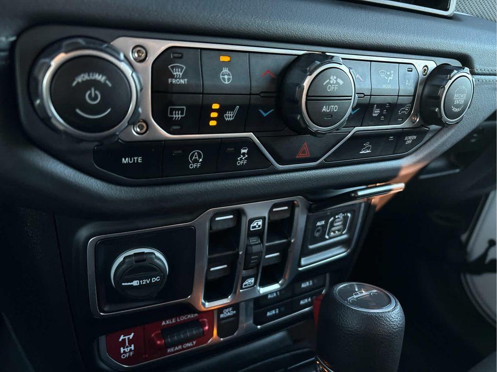 used 2025 Jeep Gladiator car, priced at $49,937