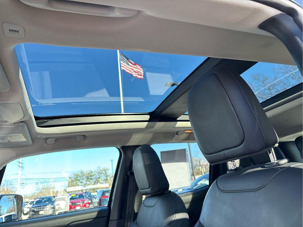 used 2022 Jeep Renegade car, priced at $22,331