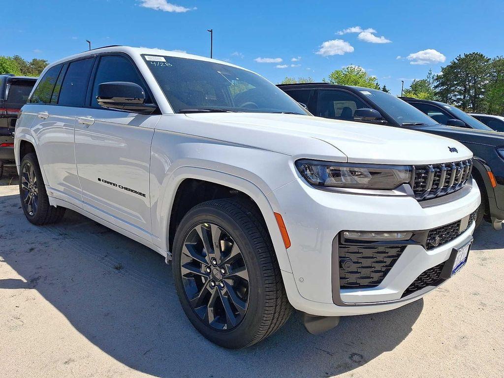 new 2026 Jeep Grand Cherokee car, priced at $53,910