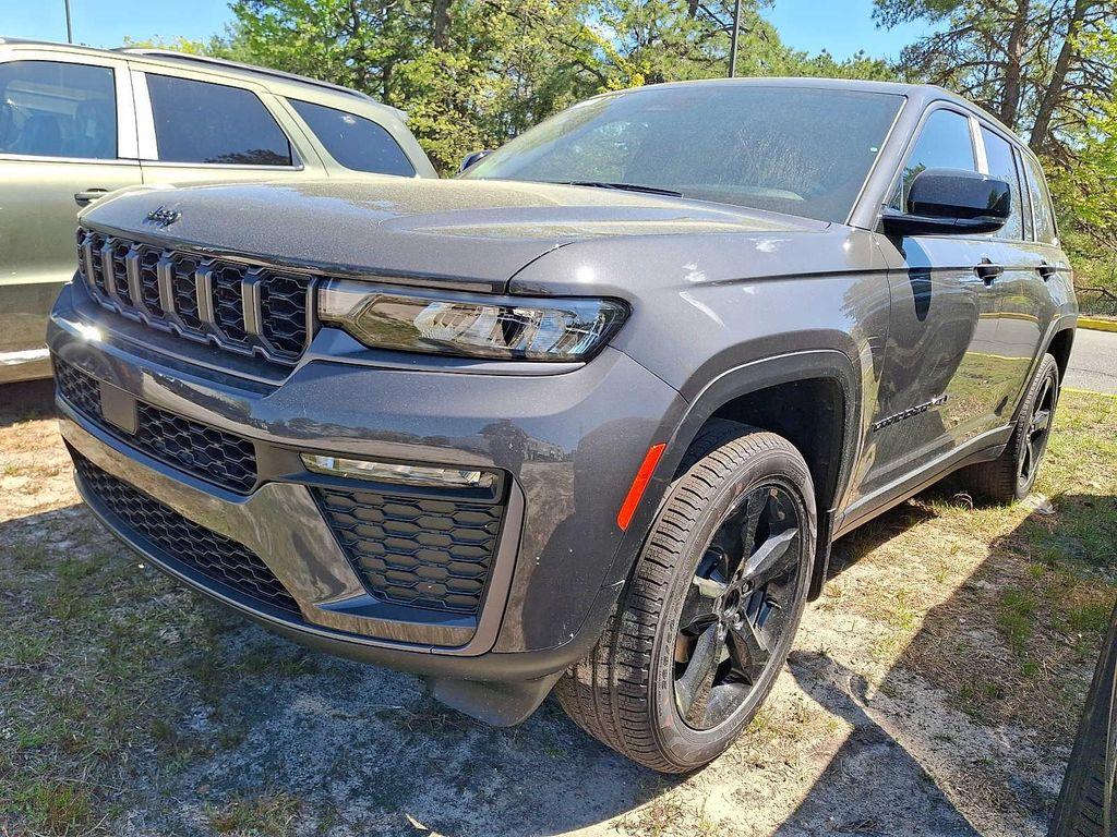 new 2026 Jeep Grand Cherokee car, priced at $53,025