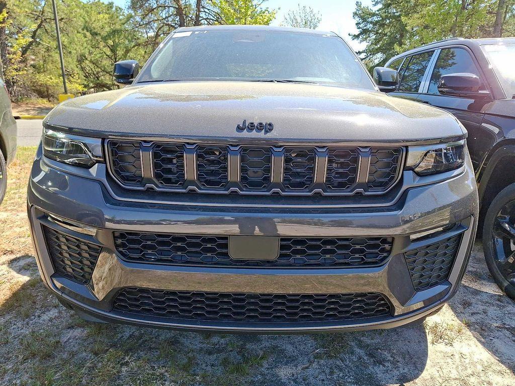 new 2026 Jeep Grand Cherokee car, priced at $53,025