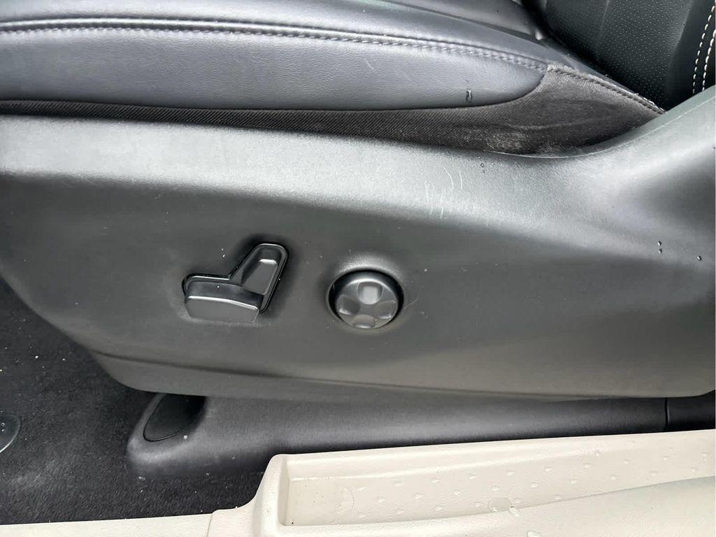 used 2024 Chrysler Pacifica car, priced at $28,220
