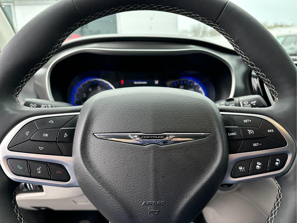 used 2024 Chrysler Pacifica car, priced at $28,220
