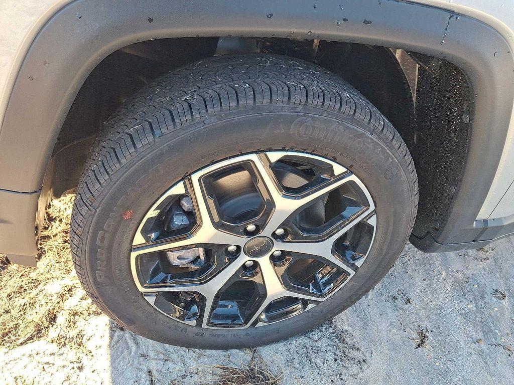 new 2026 Jeep Compass car, priced at $37,775