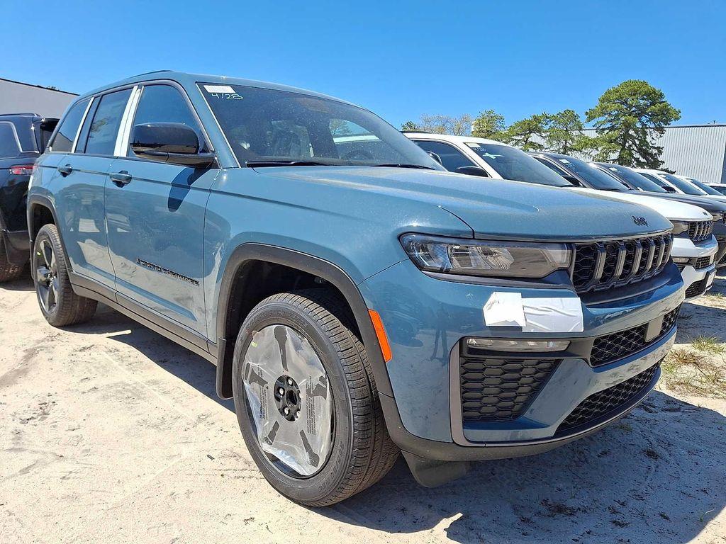 new 2026 Jeep Grand Cherokee car, priced at $51,435
