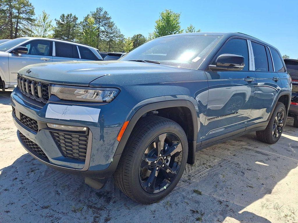 new 2026 Jeep Grand Cherokee car, priced at $51,435