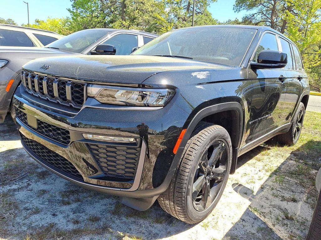 new 2026 Jeep Grand Cherokee car, priced at $53,025