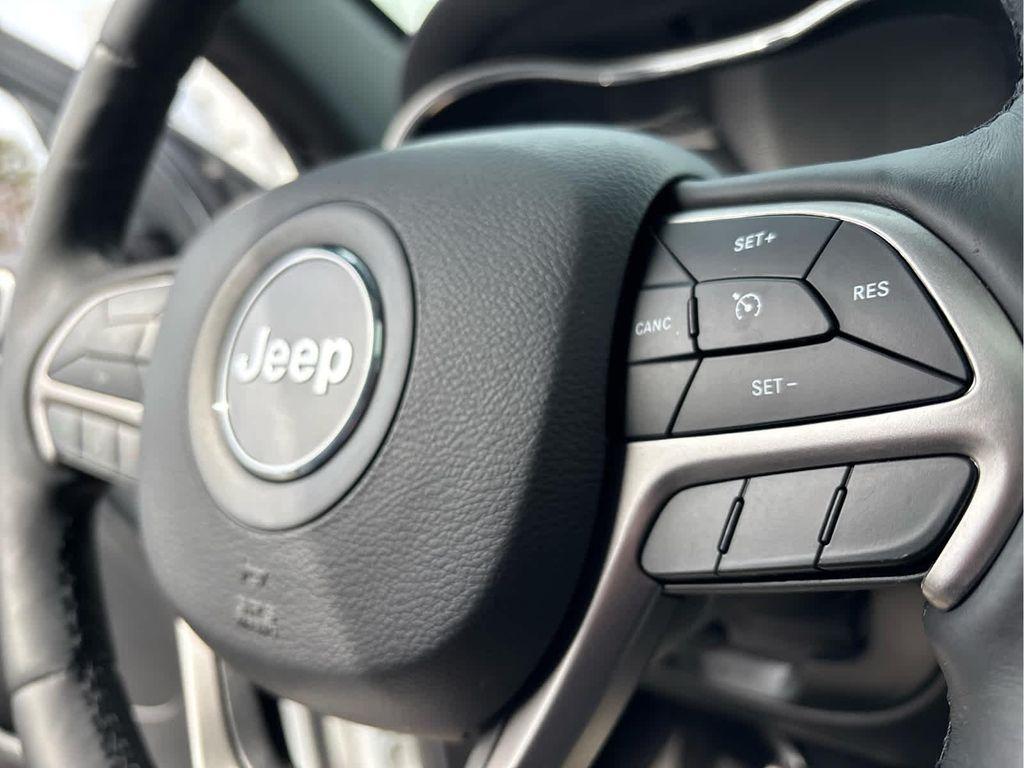 used 2019 Jeep Grand Cherokee car, priced at $18,576