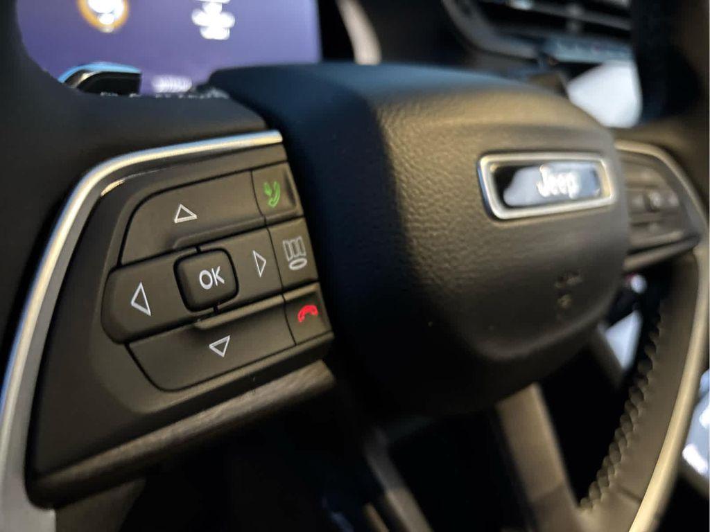 used 2023 Jeep Grand Cherokee car, priced at $31,222