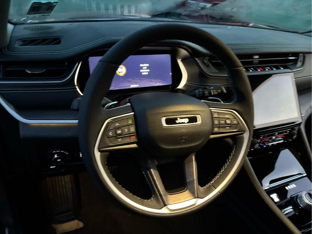 used 2023 Jeep Grand Cherokee car, priced at $31,222