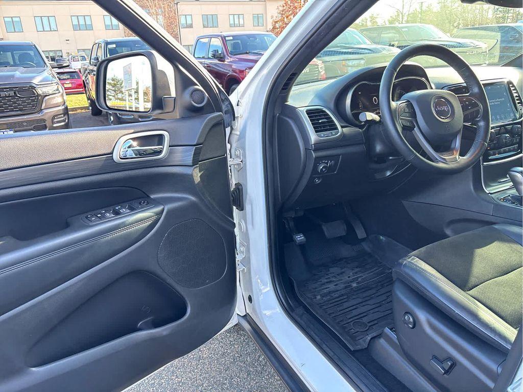 used 2021 Jeep Grand Cherokee car, priced at $25,678