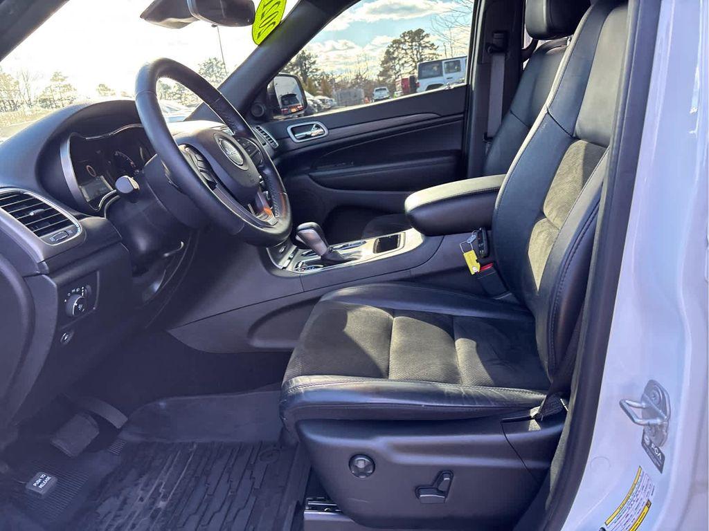 used 2021 Jeep Grand Cherokee car, priced at $25,678